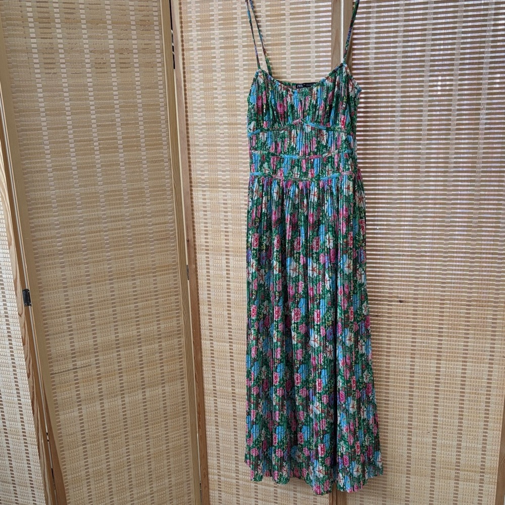 Zara Floral Green Dress Size S